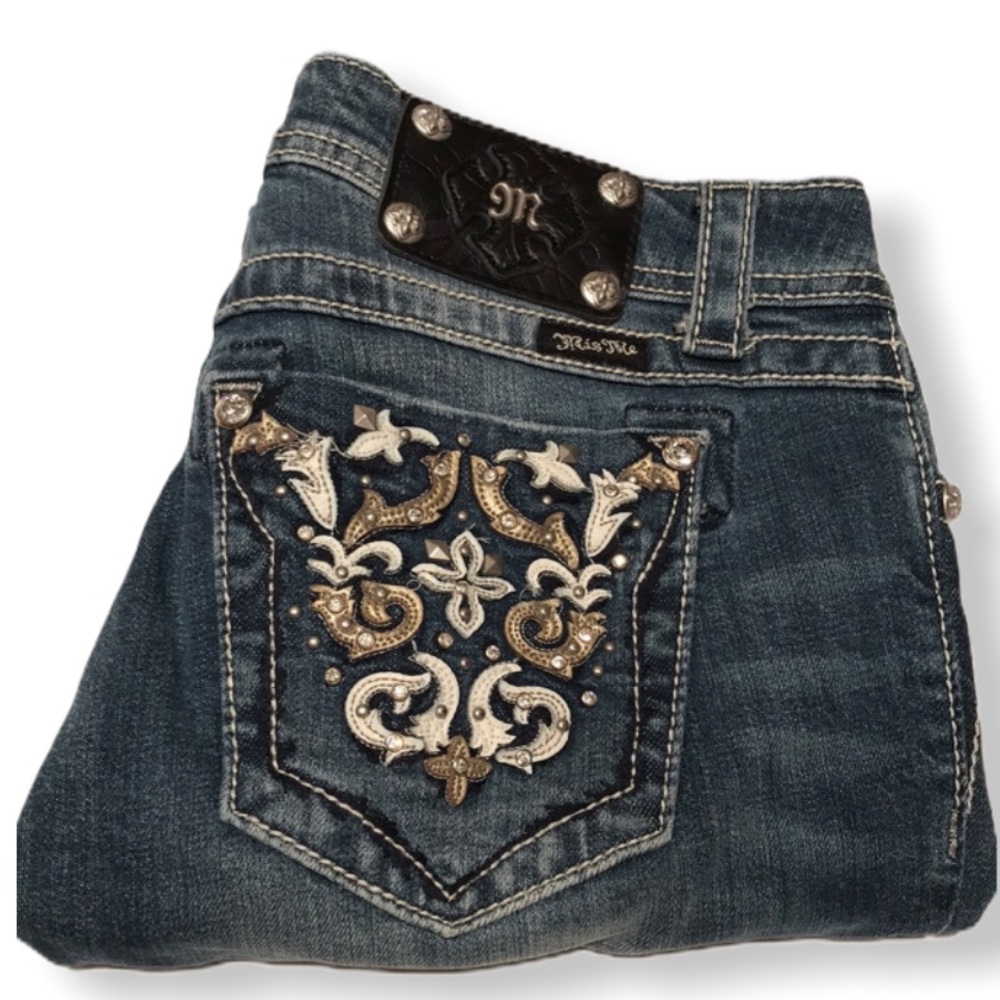 Miss me cuffed capri 29 bling gems jeans